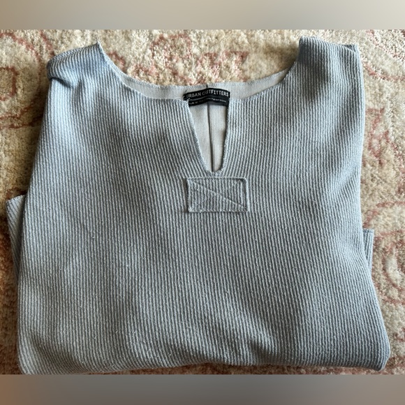 Urban Outfitters sweatshirt - Picture 3 of 3